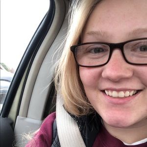 Meet your Posher, Michaela